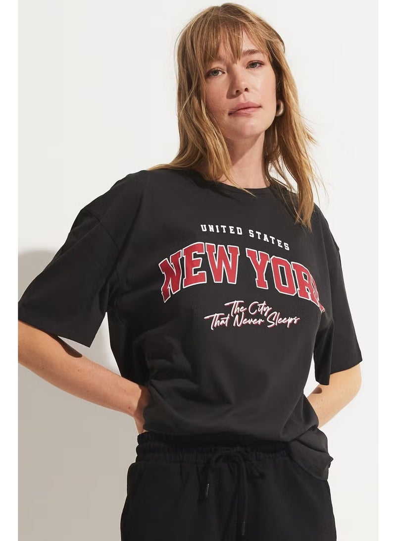 JUNE Women's Printed T-Shirt - Image 4